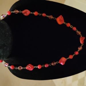 HOT PINK GLASS BEAD AND DYED SHELL SILVER TONE NECKLACE
